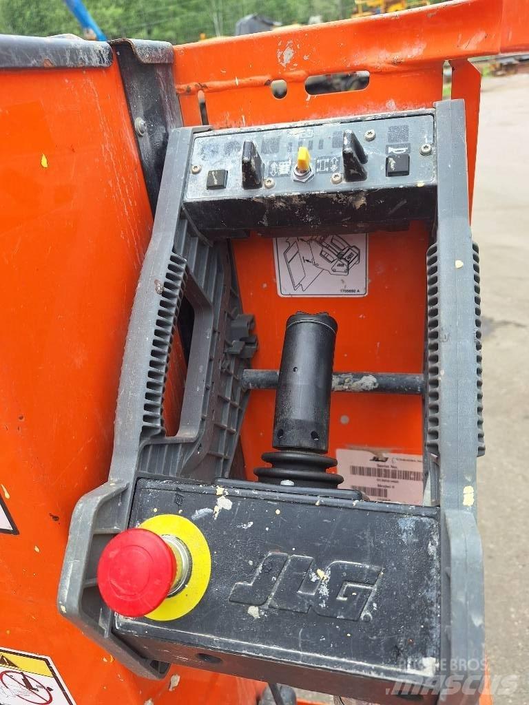 JLG 1230 ES Ollós emelők