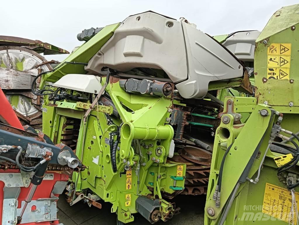 CLAAS ORBIS 750 Önjáró szecskázók
