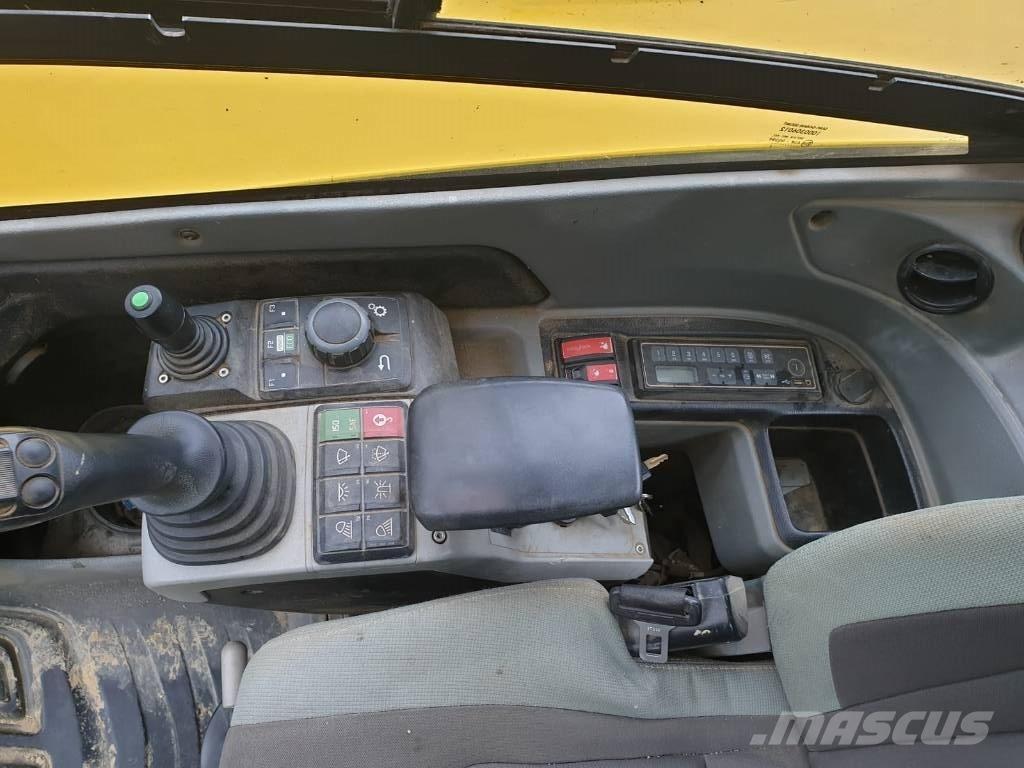 Wacker Neuson EZ 80 Közepes (midi) kotrók 7 t - 12 t