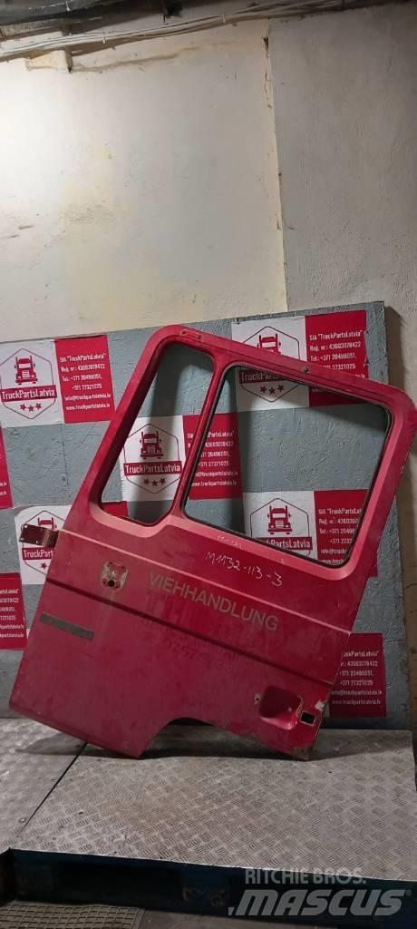 MAN 12.232 left door Vezetőfülke és belső tartozékok
