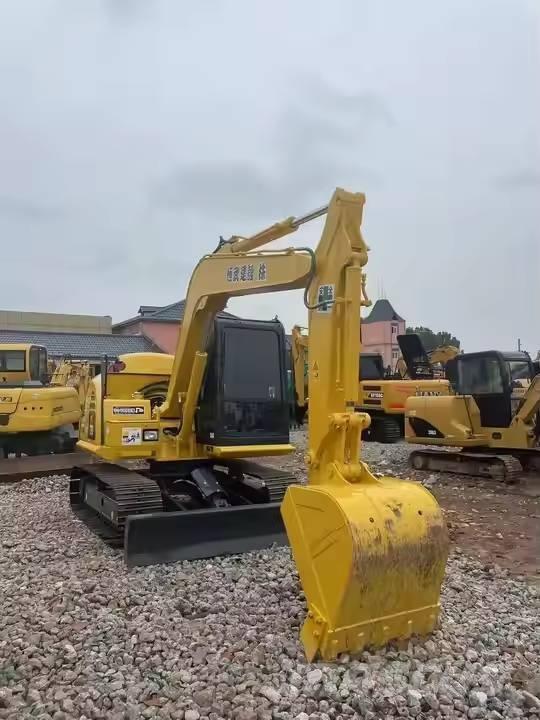Komatsu PC70-8 Közepes (midi) kotrók 7 t - 12 t