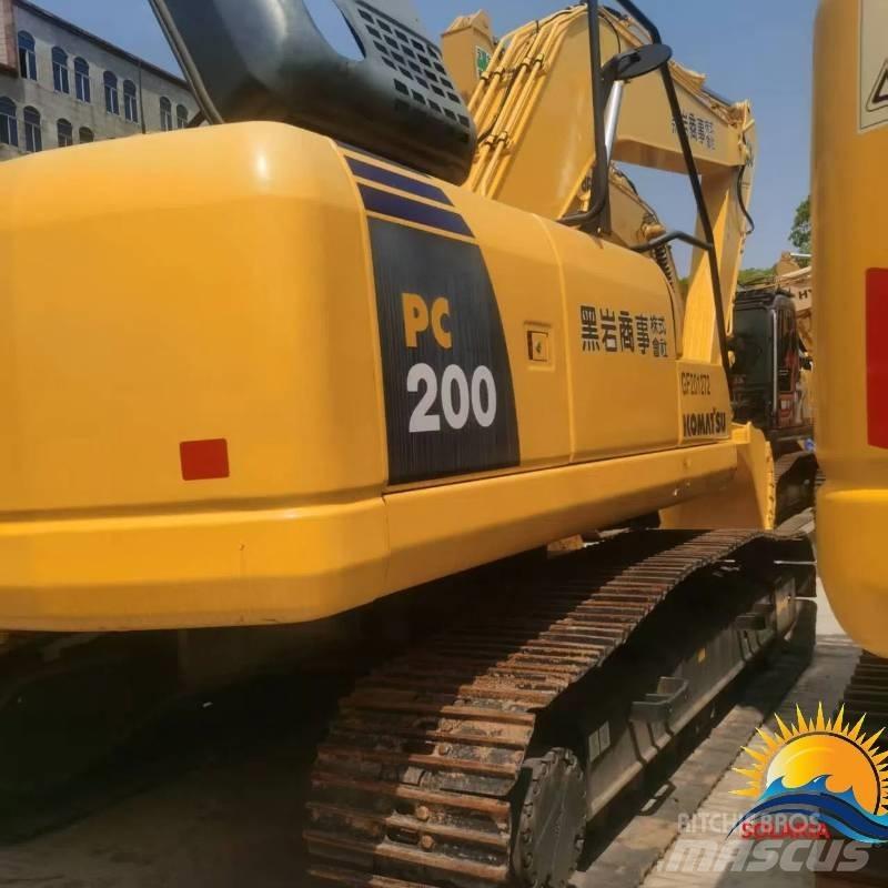 Komatsu PC 200-8 Lánctalpas kotrók
