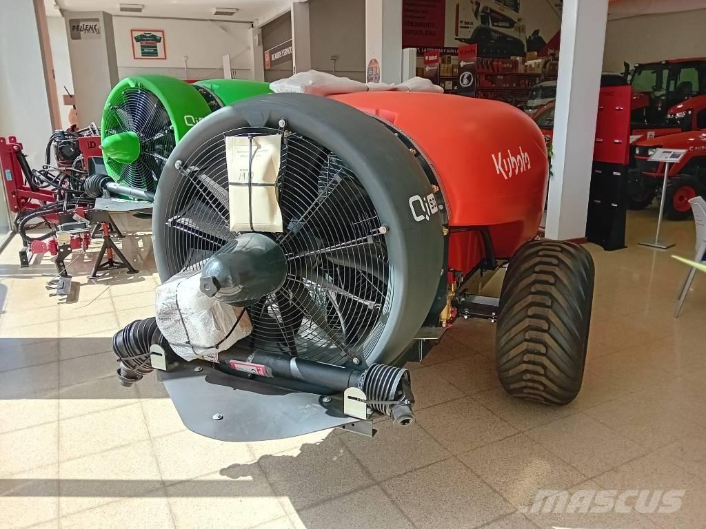 Kubota XTA3120 Vontatott trágyaszórók