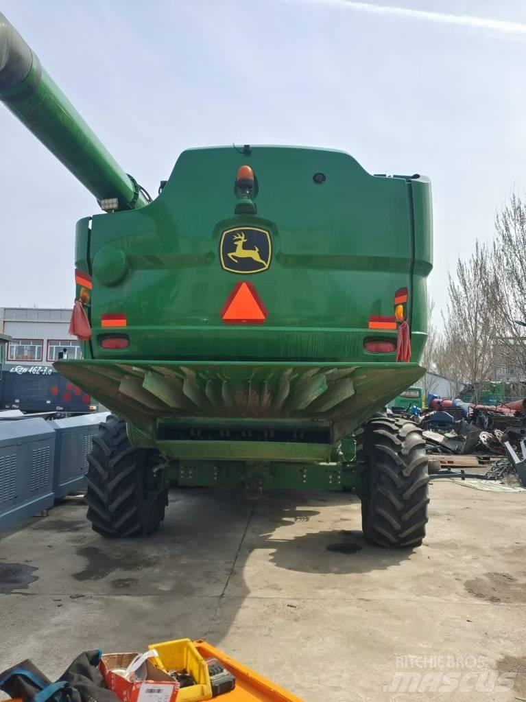 John Deere S660 Kombájnok