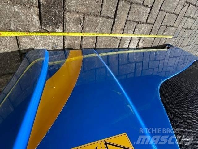New Holland motorkap Alváz és felfüggesztés