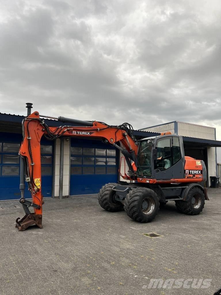 Terex TW 160 Gumikerekes kotrók