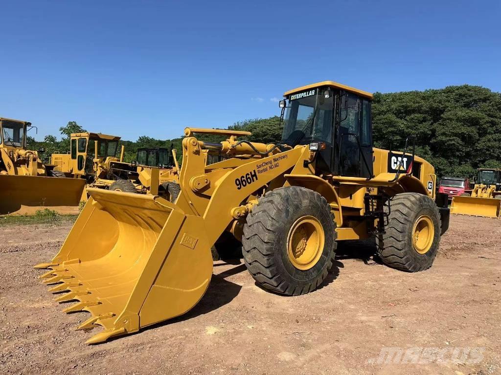 CAT 966H Gumikerekes homlokrakodók