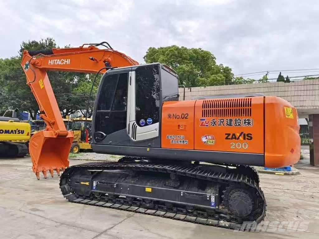 Hitachi ZX 200 Lánctalpas kotrók