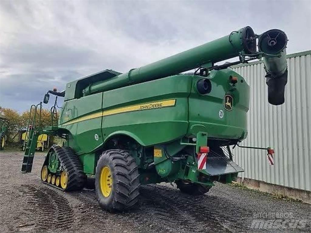 John Deere S 685 i Kombájnok