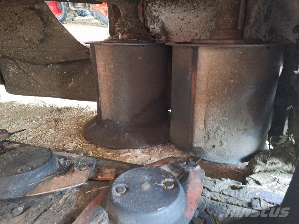 Kuhn Gmd 802 F FF Kaszák