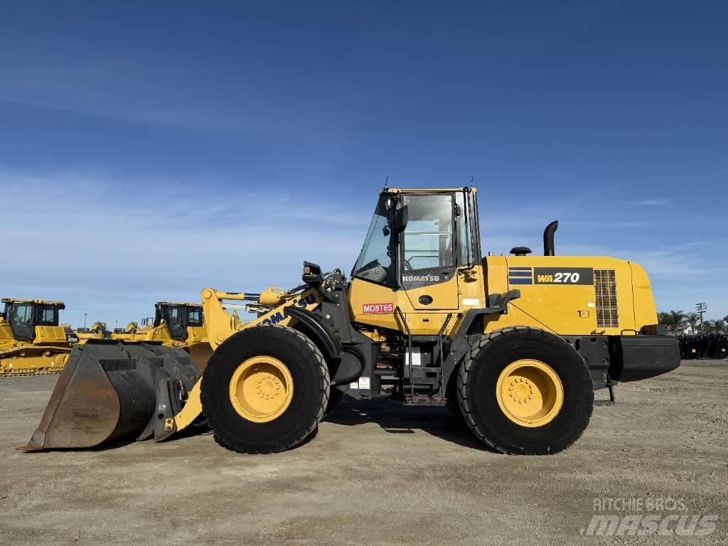 Komatsu WA 270-7 Gumikerekes homlokrakodók
