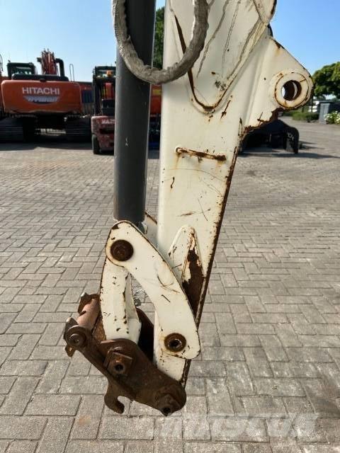 Bobcat 325 Mini kotrók < 7t