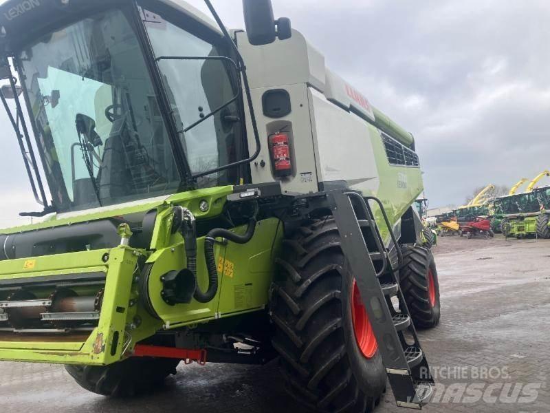 CLAAS LEXION 6700 Kombájnok