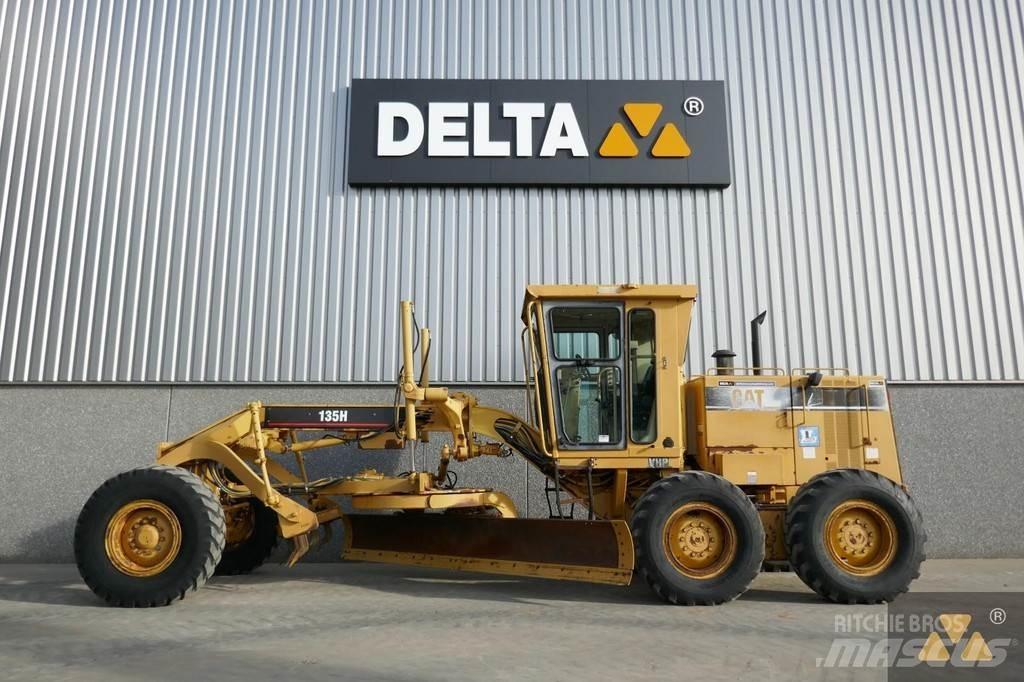 CAT 135H Gréderek