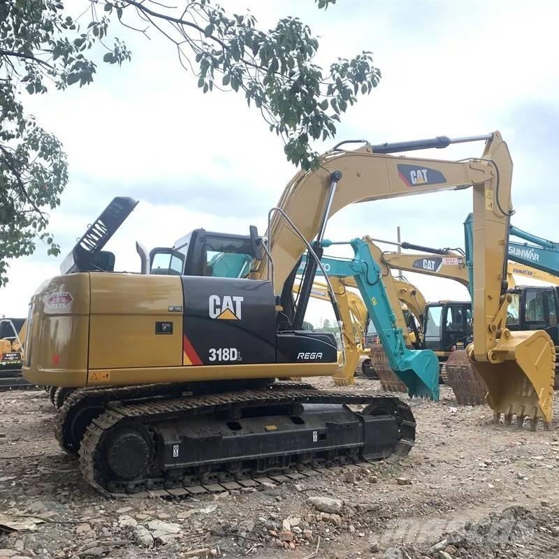 CAT 318 D Lánctalpas kotrók