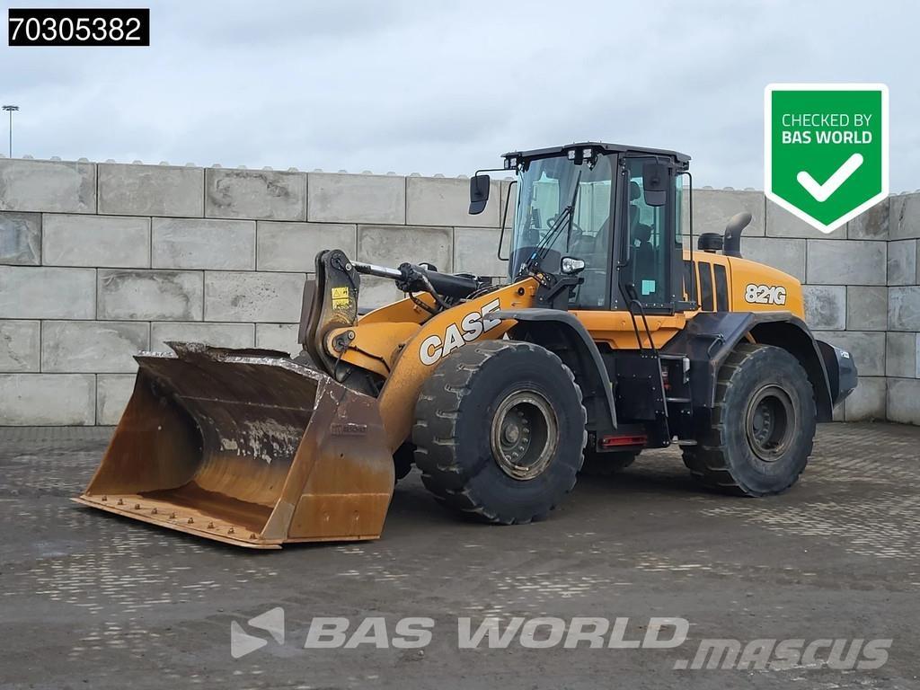 CASE 821 G Gumikerekes homlokrakodók
