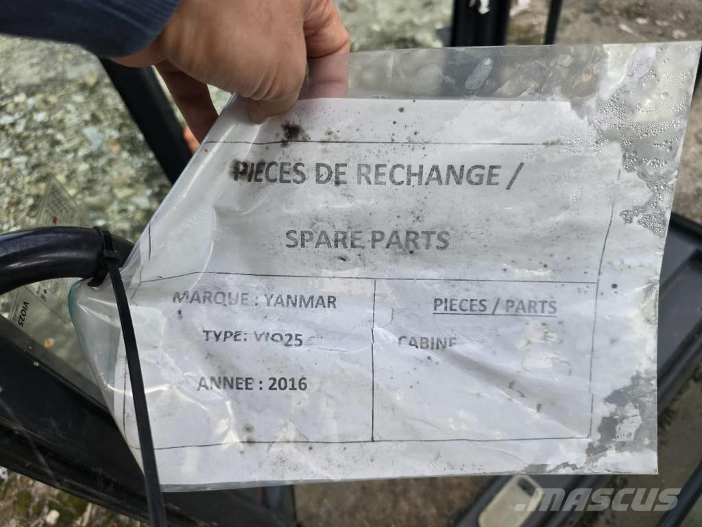 Yanmar Vio 25 Cabine Vezetőfülke és belső tartozékok