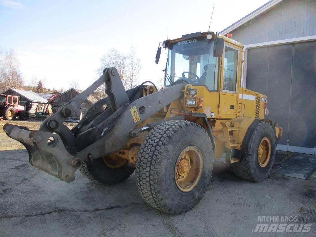 Volvo L 70 D Gumikerekes homlokrakodók