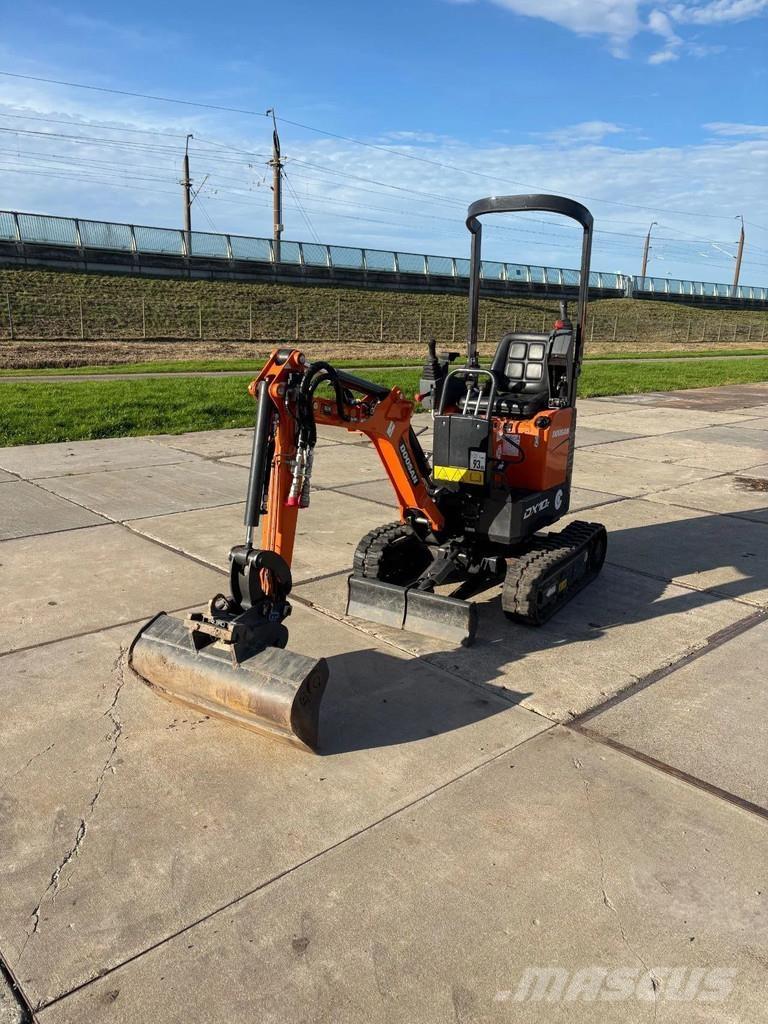 Doosan DX10Z Mini kotrók < 7t