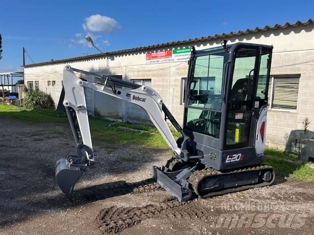 Bobcat E 20 Z Mini kotrók < 7t