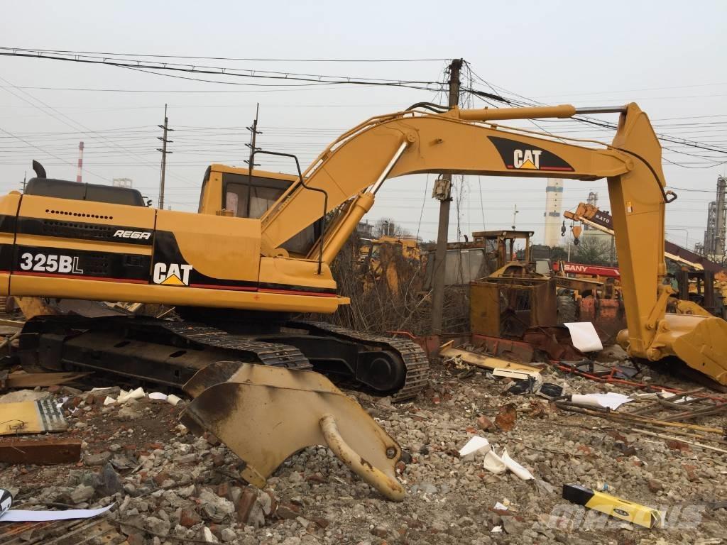 CAT 325 B L Lánctalpas kotrók