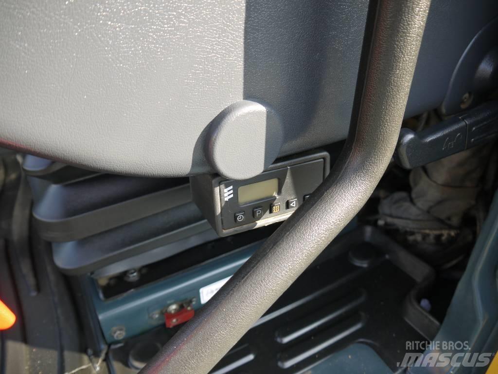 Hyundai HX 300 L Lánctalpas kotrók