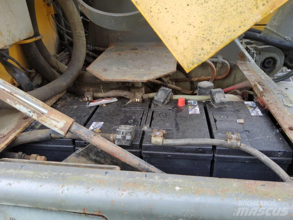 Volvo EW 200 Gumikerekes kotrók