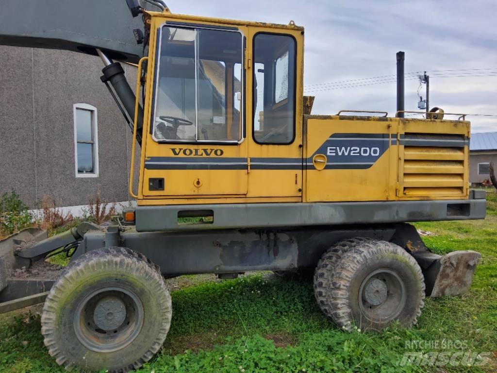 Volvo EW 200 Gumikerekes kotrók