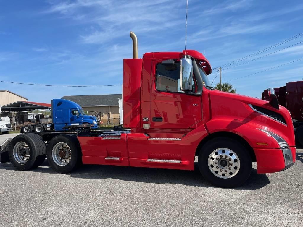 Volvo VNL64T300 Nyergesvontatók