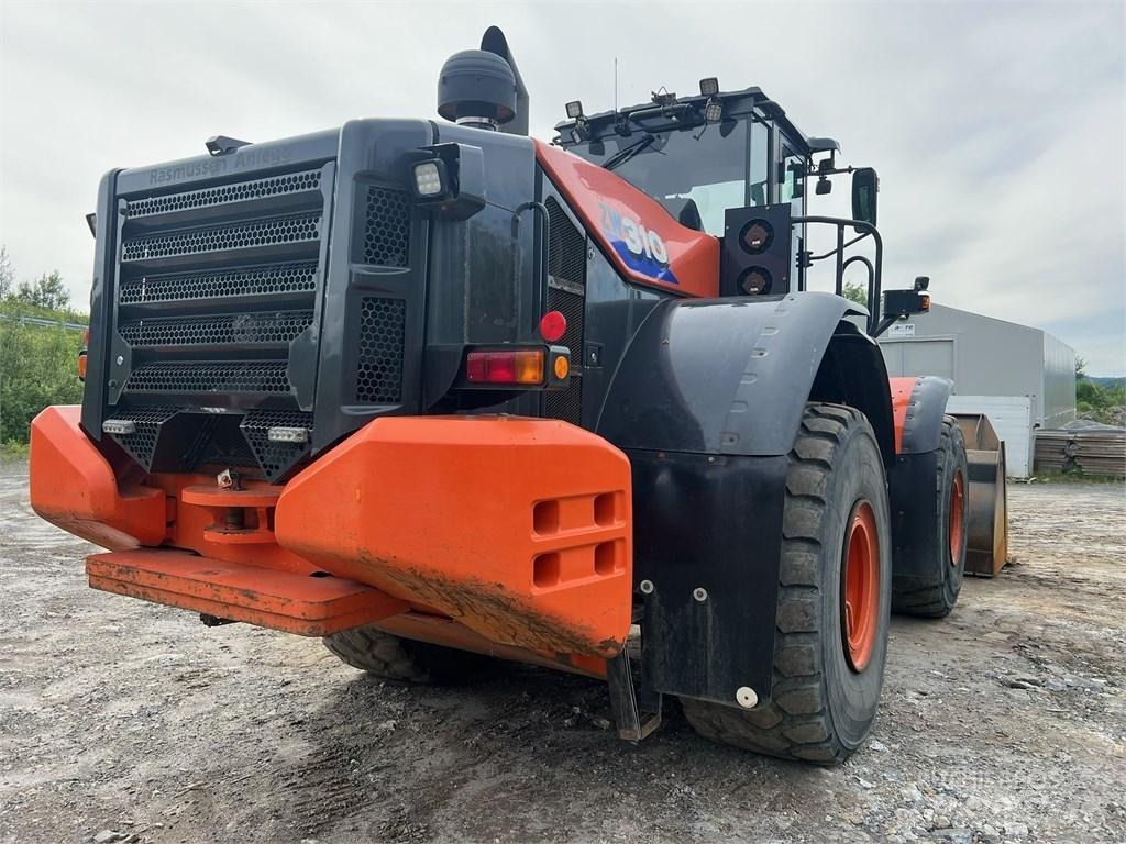 Hitachi ZW 310-6 Gumikerekes homlokrakodók