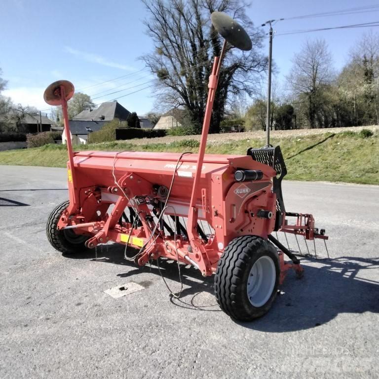Kuhn Premia 300 Sorvetőgép