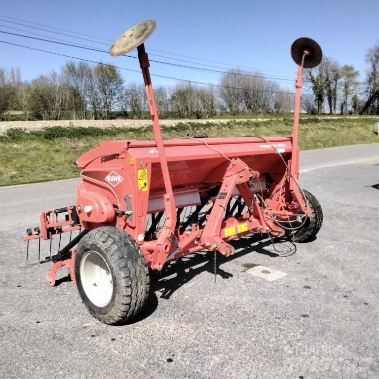 Kuhn Premia 300 Sorvetőgép