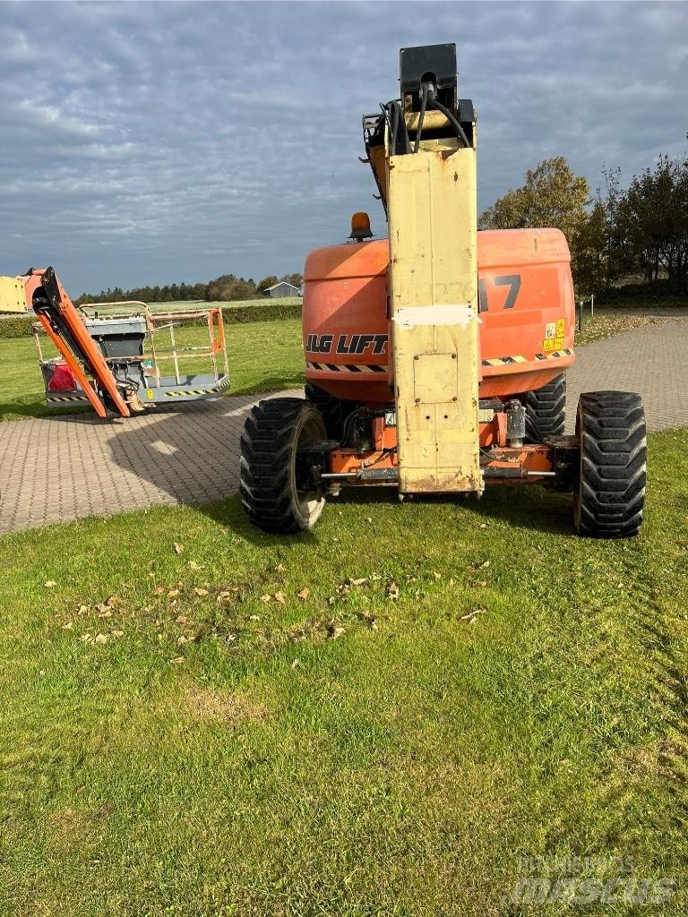 JLG 600 AJ Karos emelők