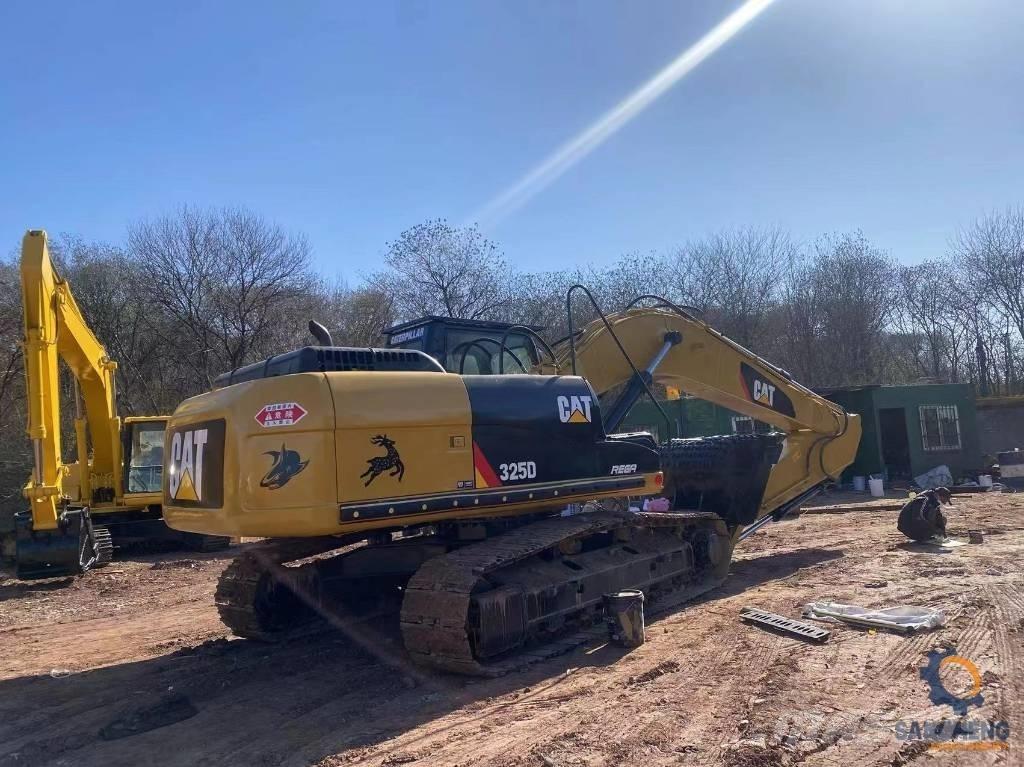 CAT 325 D Lánctalpas kotrók