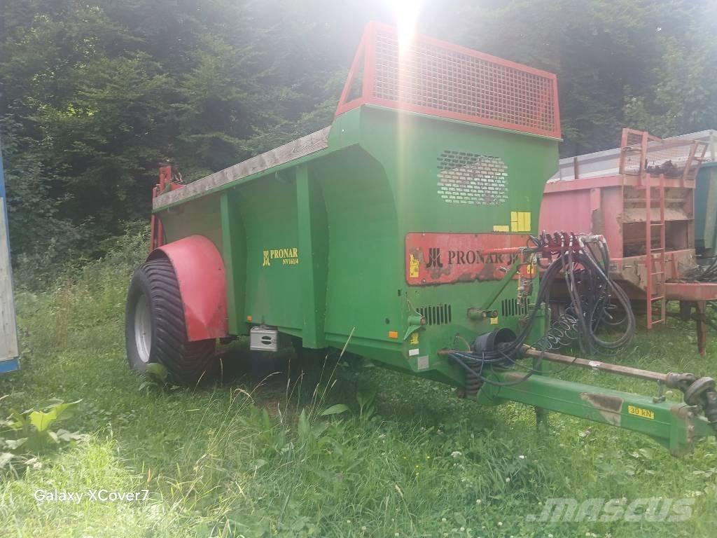 Pronar NV161/4 Trágyaszóró