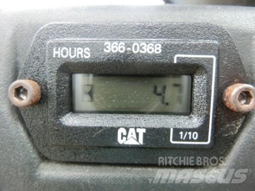 CAT 901B Gumikerekes homlokrakodók