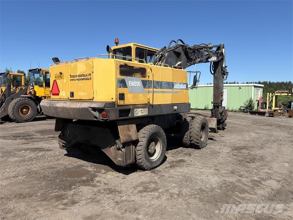 Åkerman EW200 Gumikerekes kotrók