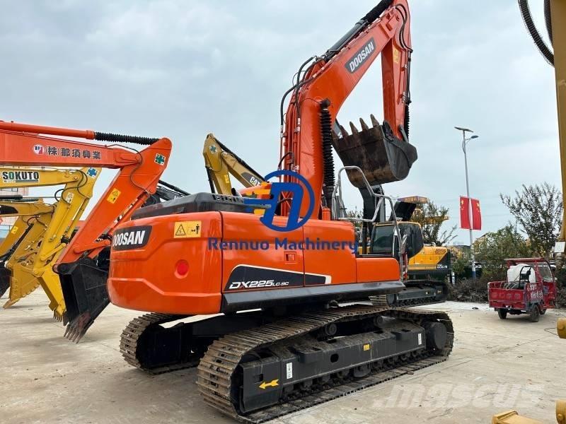 Doosan DX 225 LC-9C Lánctalpas kotrók