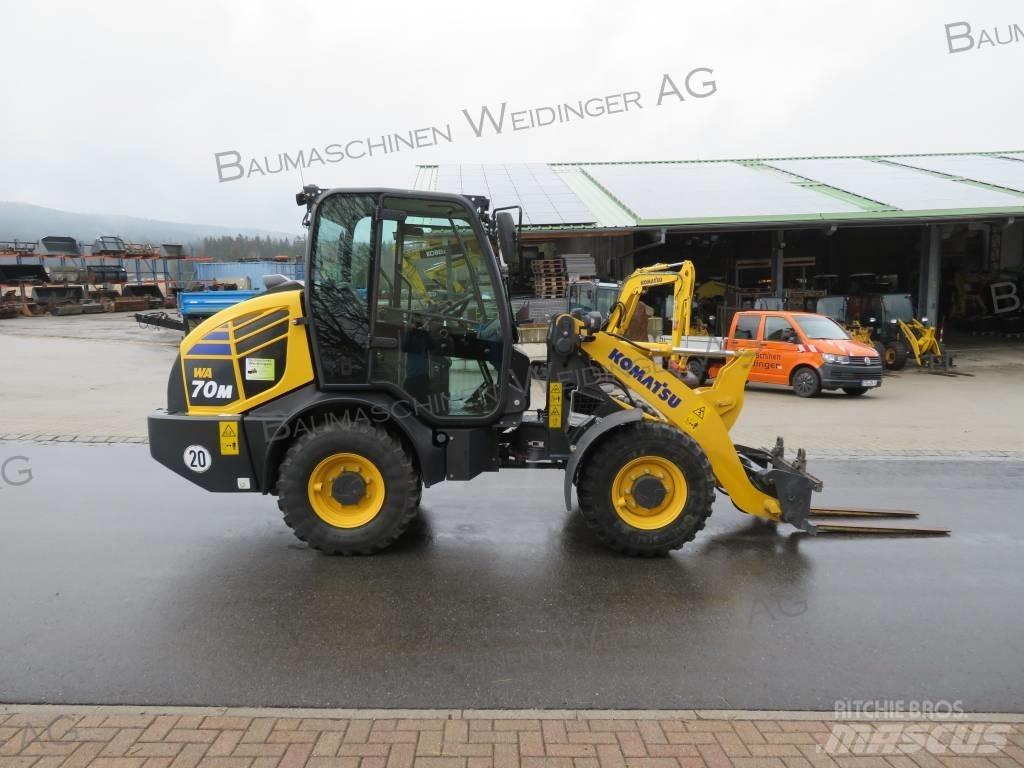 Komatsu WA 70M Gumikerekes homlokrakodók