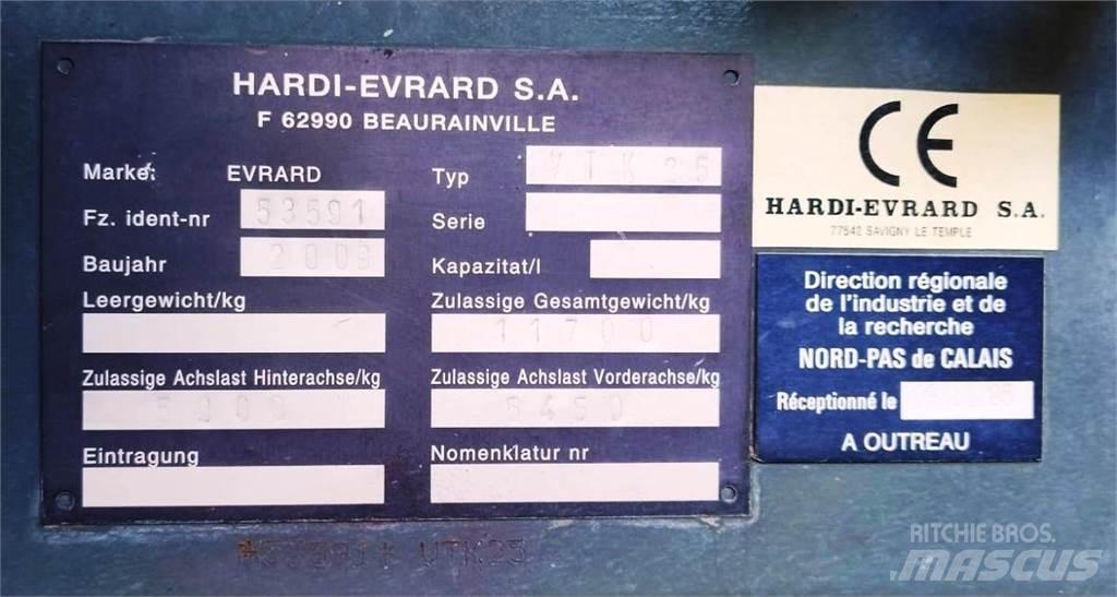 Hardi Alpha 2500i Önjáró trágyaszórók