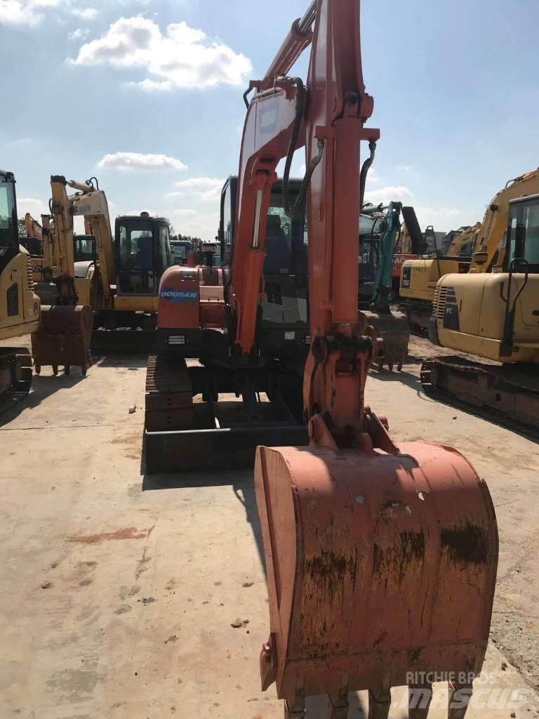 Doosan dx60 Lánctalpas kotrók