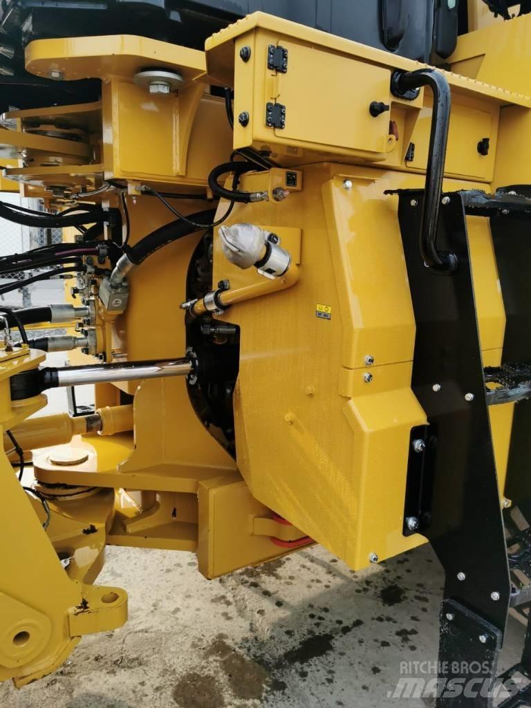 CAT 980M Gumikerekes homlokrakodók