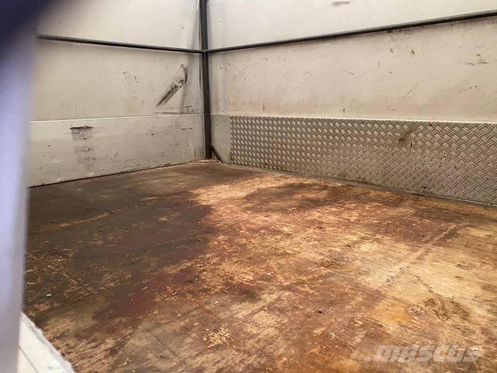 Iveco Daily 2.3 Kis teherszállító/Platós kocsi