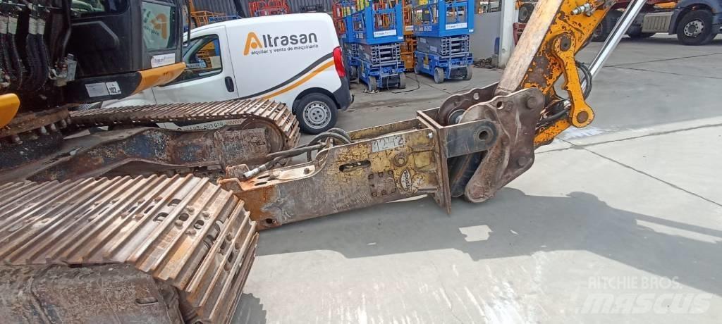 JCB JS 210 LC Lánctalpas kotrók