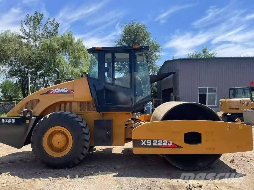 XCMG XS 223J Egydobos hengerek
