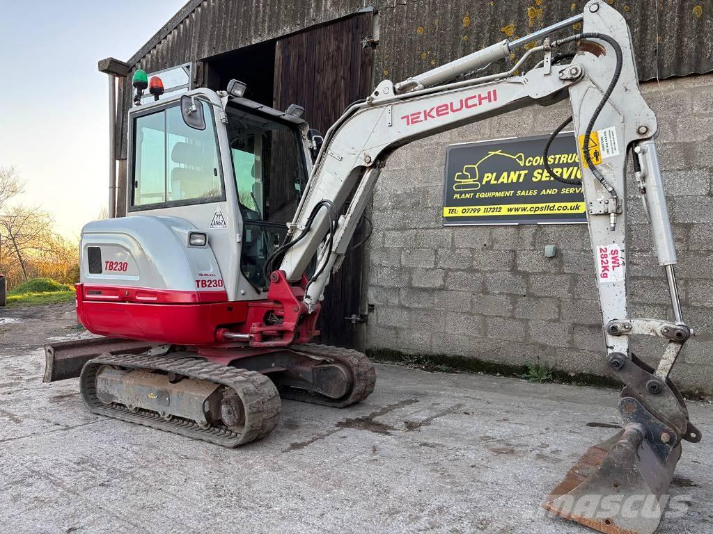 Takeuchi TB 230 Mini kotrók < 7t
