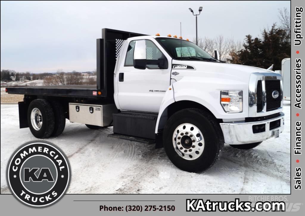 Ford F 650 Platós / Ponyvás teherautók