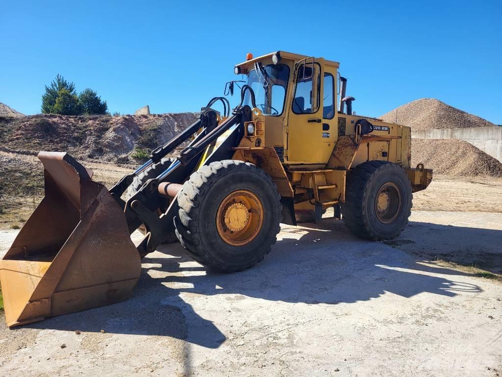  Cargadora volvo L90 Mini homlokrakodók