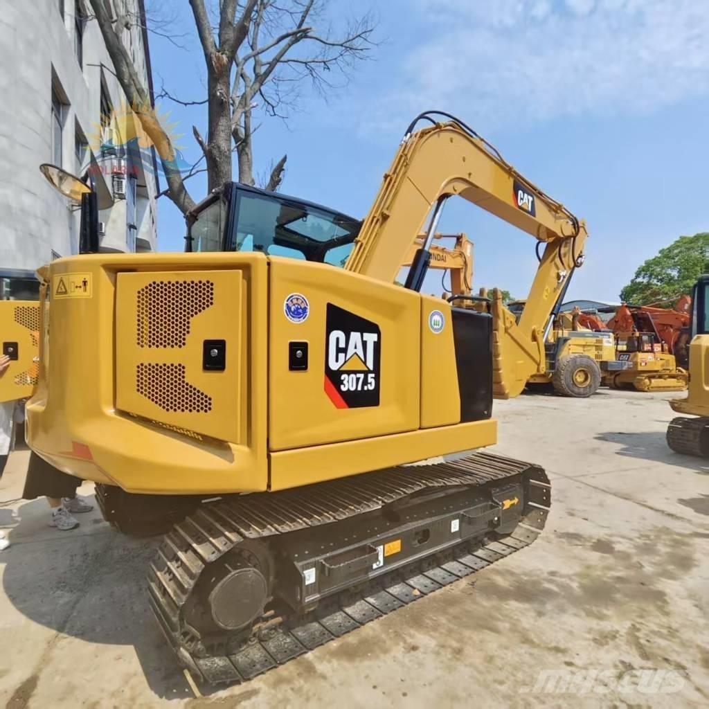 CAT 307.5 Közepes (midi) kotrók 7 t - 12 t