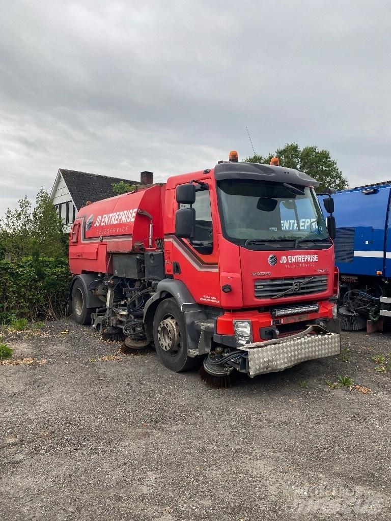 Volvo FL 240 Utcaseprő teherautók